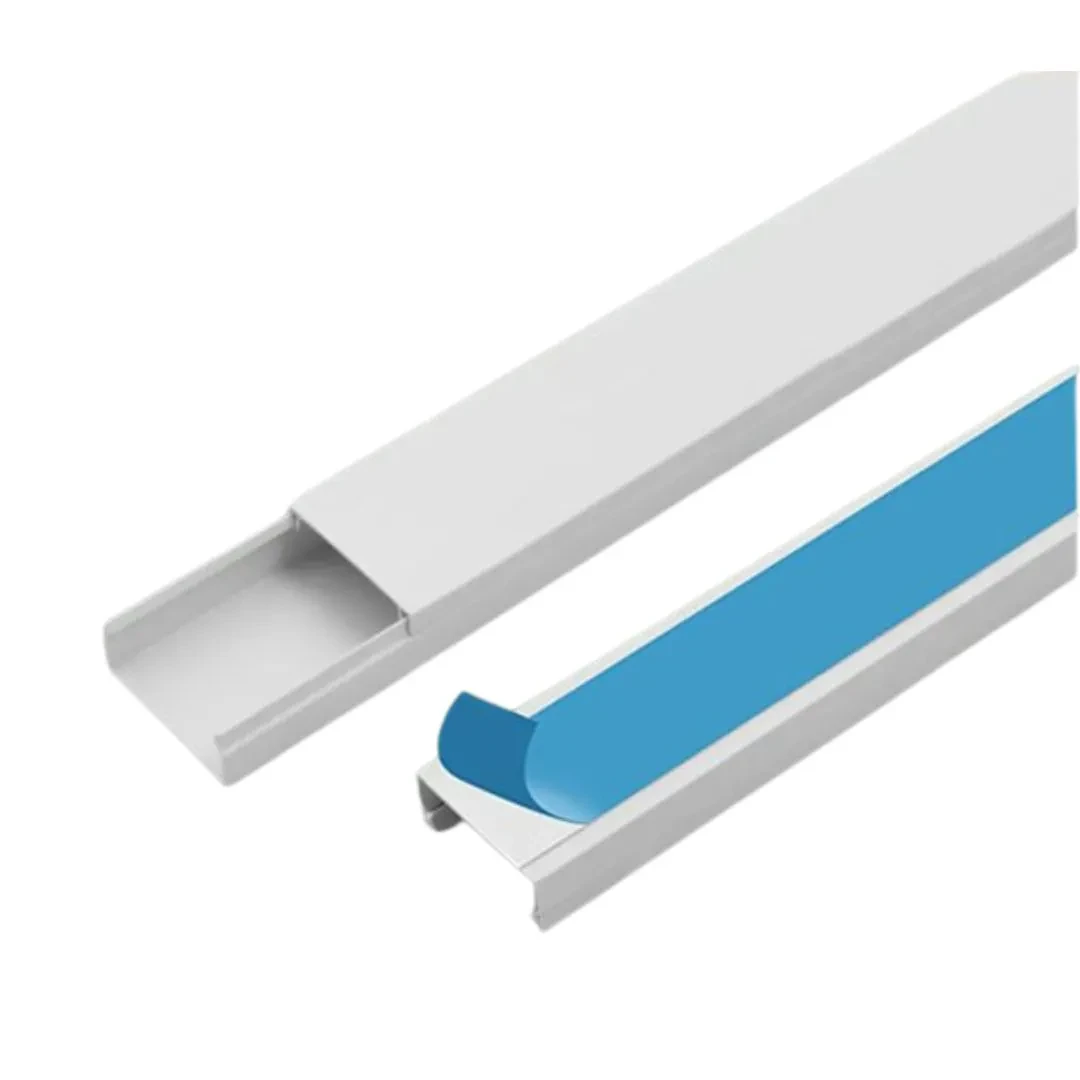 Canaleta com fita adesiva 40x16x2000mm fame