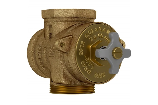 Base para valvula de descarga 1.1/2 hydra deca