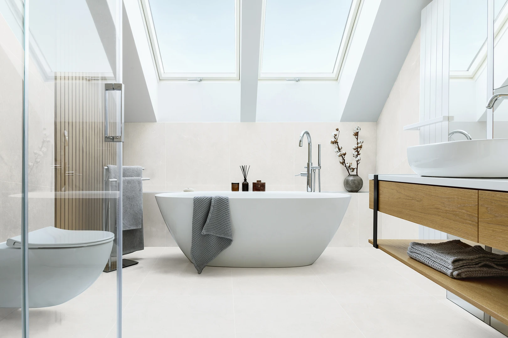 Porcelanato Granada Off White 84x84 Delta Acetinado Cx 2,80m2