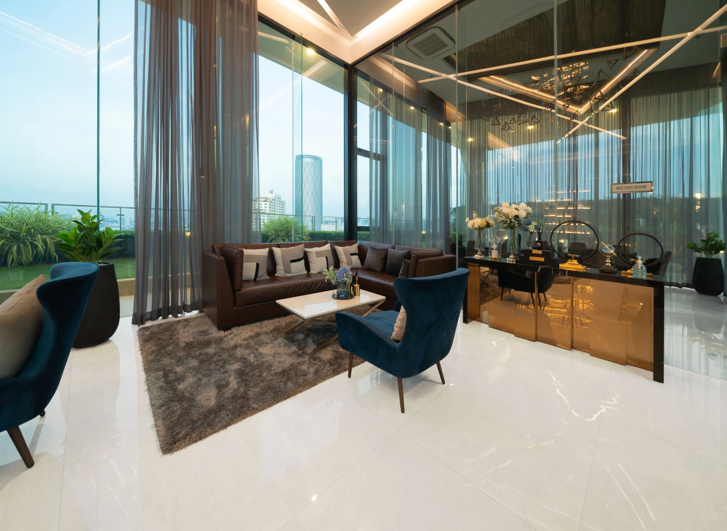 Porcelanato Granada Off White 84x84 Delta Esmaltado Polido Cx 2,80m2